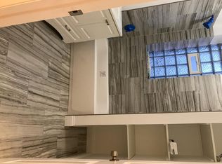 3000 W Addison St, Chicago, IL 60618