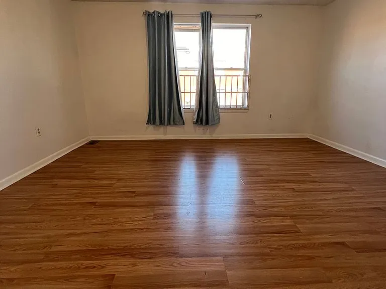 1610 W Diamond St — Photo 14