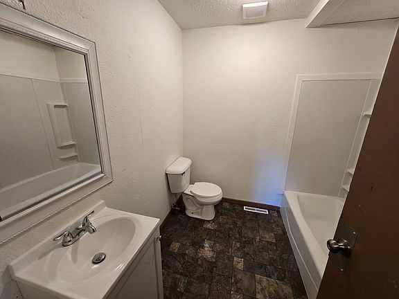 2nd image of 1310 Court St APT 1