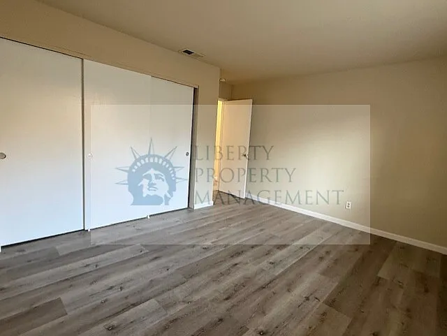 6230 Porterfield Ct — Photo 6