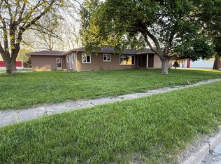 105 10th St, Dallas Center, IA 50063