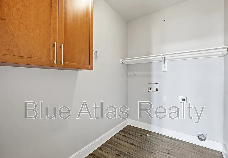2690 Rockbrook Dr #4 — Photo 7