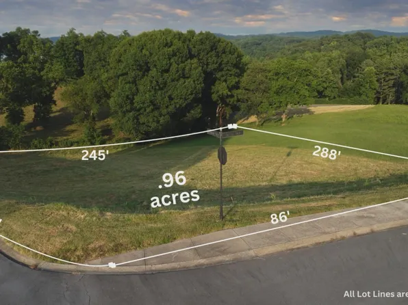 2408 Starboard Crest Rd, Morristown, TN 37814