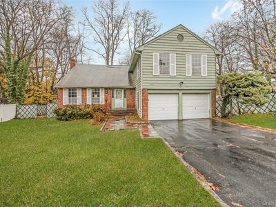 21 Hitching Post Lane, Glen Cove, NY, 11542