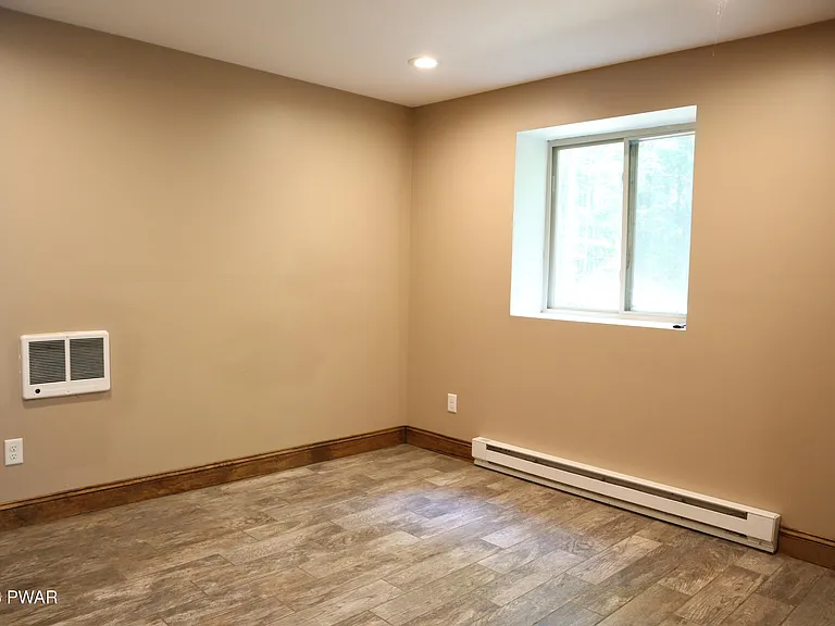 549 Lakeview Dr W — Photo 25