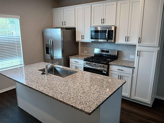 3rd image of 6406 Calhoun Rd