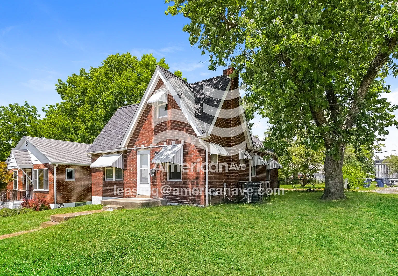 2 bed, 1.0 bath, 865 sqft, $1,310 — Photo 2