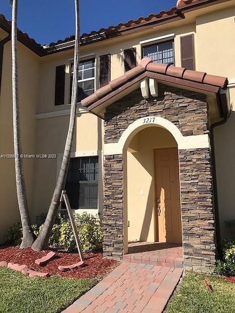 1st image of 3217 SE 6th St #3217