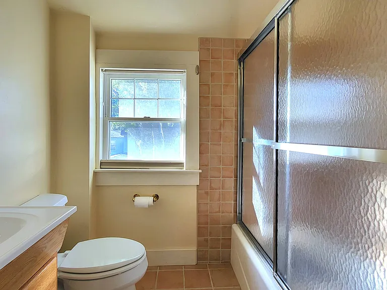 27 Stearns Rd — Photo 22