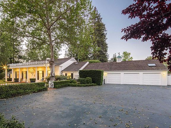 5th image of 1 Barry Ln