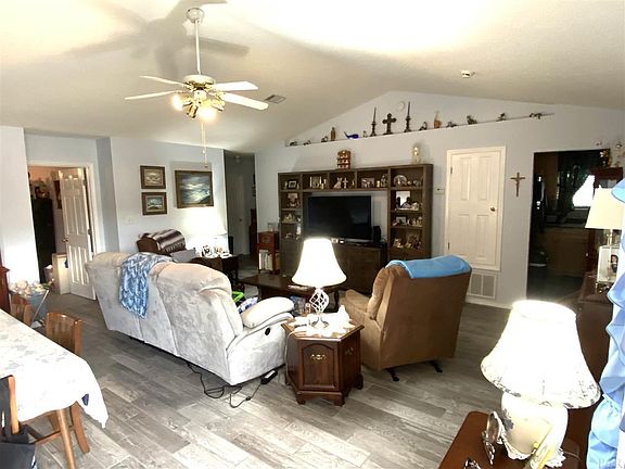 3rd image of 346 Mirabelle Dr