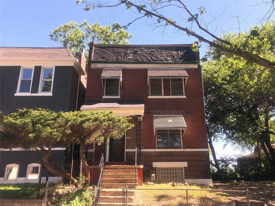 1st image of 3325 Vista Ave