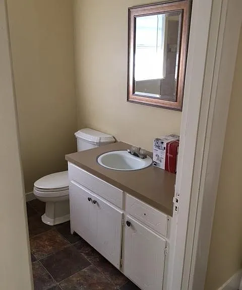 1506 Caddo St — Photo 4