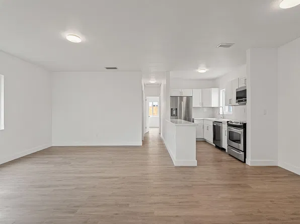 1645 NE 175th St, North Miami Beach, FL 33162