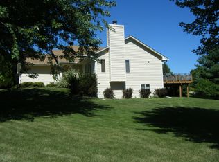 7491 Canyon Curv, Chanhassen, MN 55317