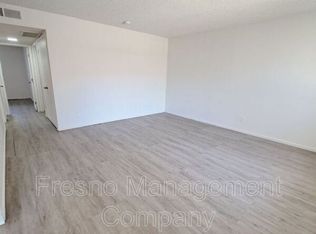 3243 E Clinton Ave UNIT D, Fresno, CA 93703