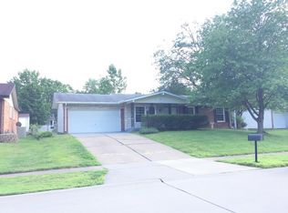 2080 Canterbury Dr, Florissant, MO