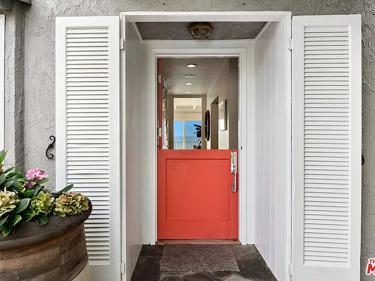 27208 Pacific Coast Hwy — Photo 14