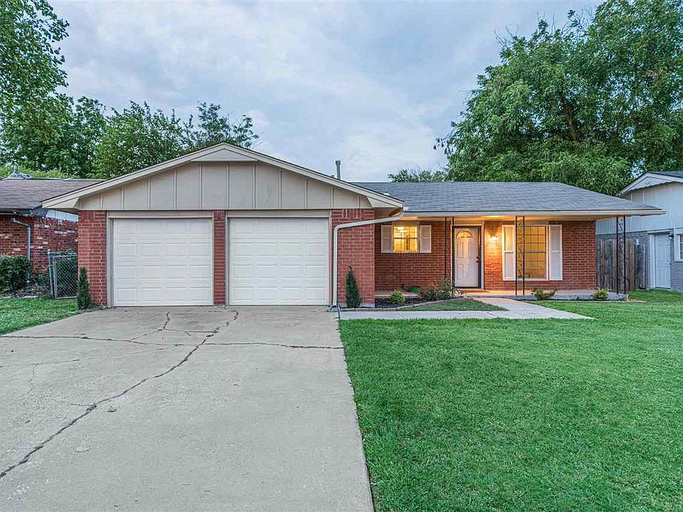 1st image of 5427 NW Cottonwood Dr