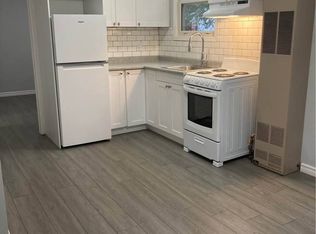 106 Byron St #4, Quinte West, ON K8V 2Y4