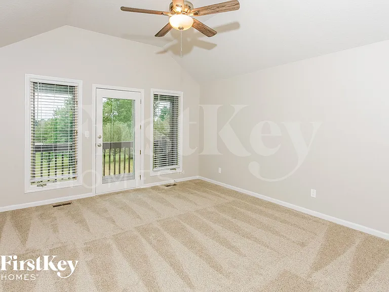 15541 Pine Rdg — Photo 8