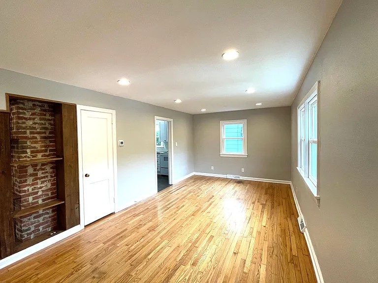 4607 Fairmont Ave — Photo 10