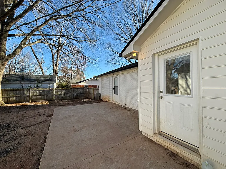 8006 Hemby Wood Dr — Photo 25