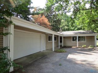 2339 Tremainsville Rd, Toledo, OH 43613