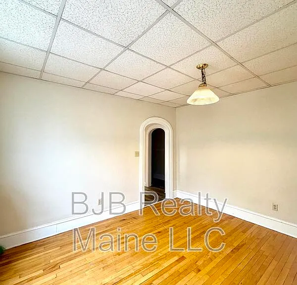 596 Preble St #2 — Photo 3
