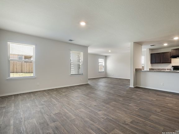 5th image of 8227 Atlas Rise