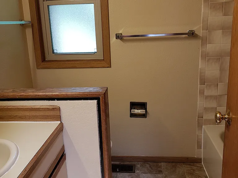 3895 Birchwood Dr — Photo 8