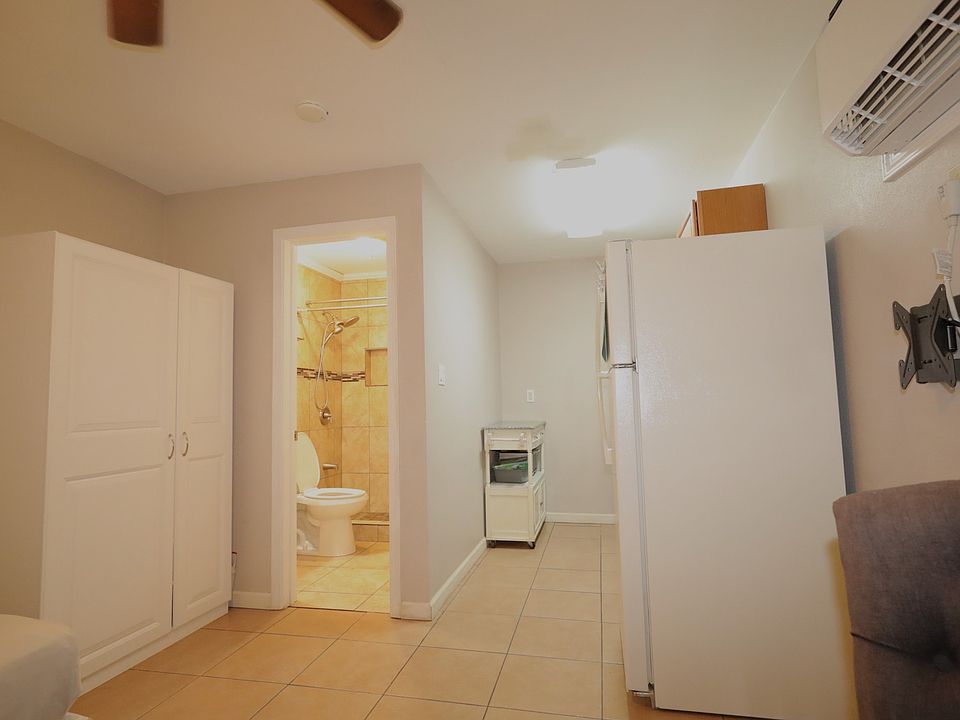 2nd image of 40 Nohokai St