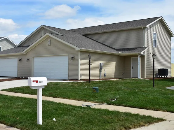 3317 Boulder Ridge Dr, Champaign, IL 61822