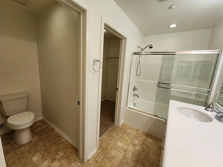 969 S Bluff Rd — Photo 29