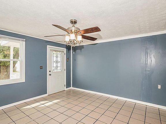 5th image of 2947 S McClure St