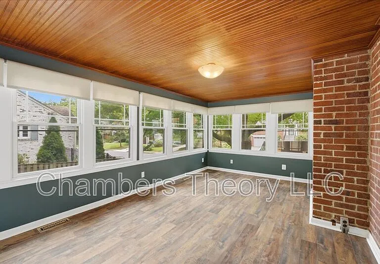3635 Vacation Ln — Photo 10