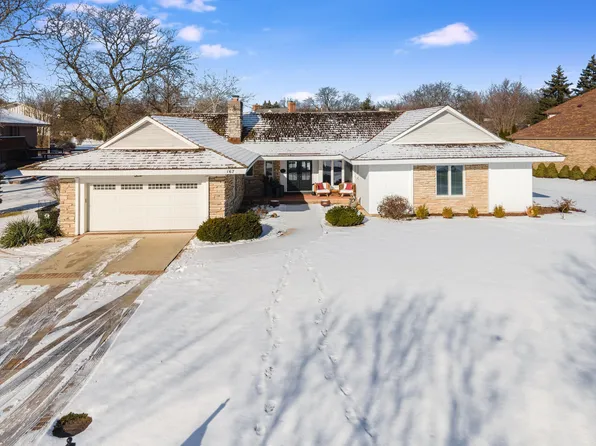 167 Carriage Way Dr, Burr Ridge, IL 60527