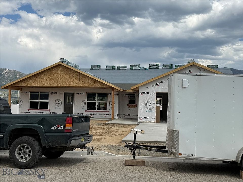 2nd image of 48 Avon Cir