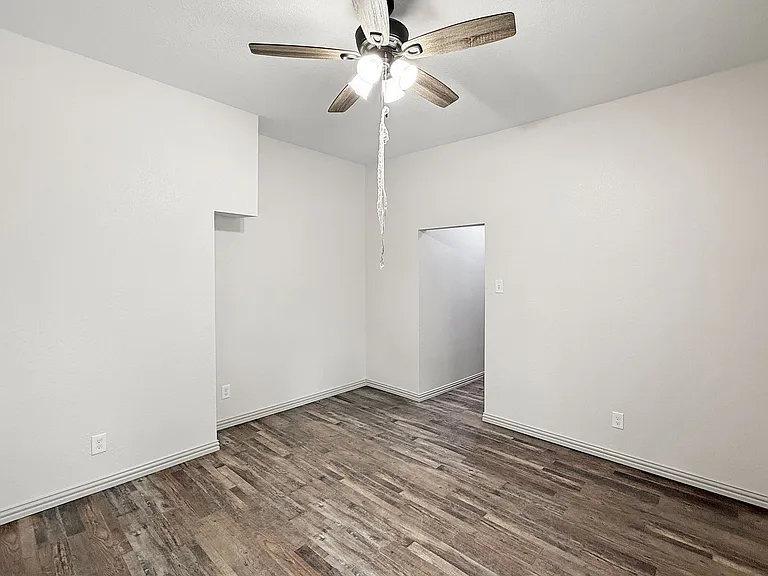 2424 McKinley Ave — Photo 11