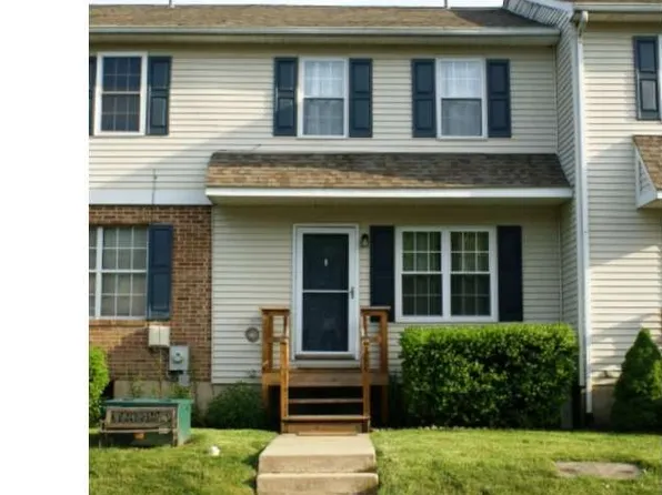 311 Cobble Creek Curv, Newark, DE 19702