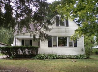 337 Maple Dr, Poland, OH