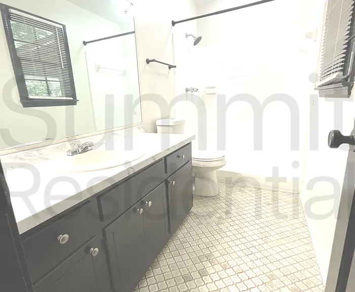 512 Raven Springs Trl — Photo 21