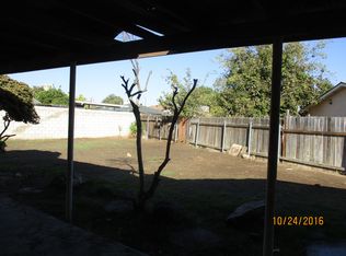811 Banjo Ct, Bakersfield, CA 93307