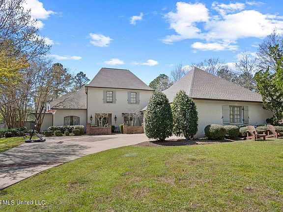 2nd image of 130 Summer Lake Dr