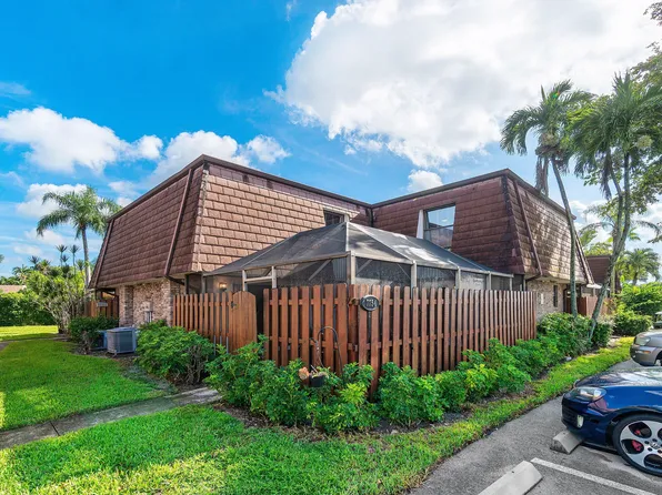 7754 Courtyard Run W, Boca Raton, FL 33433