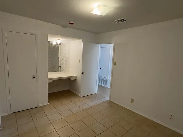 3409 Dolphin Dr #A — Photo 4