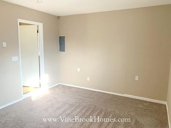 5th image of 309 Carol Ln