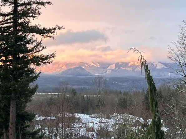 34504 SE Hearing St, Snoqualmie, WA 98065