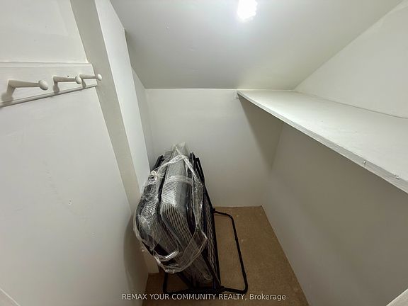 4th image of 86 Lesmount Ave #2