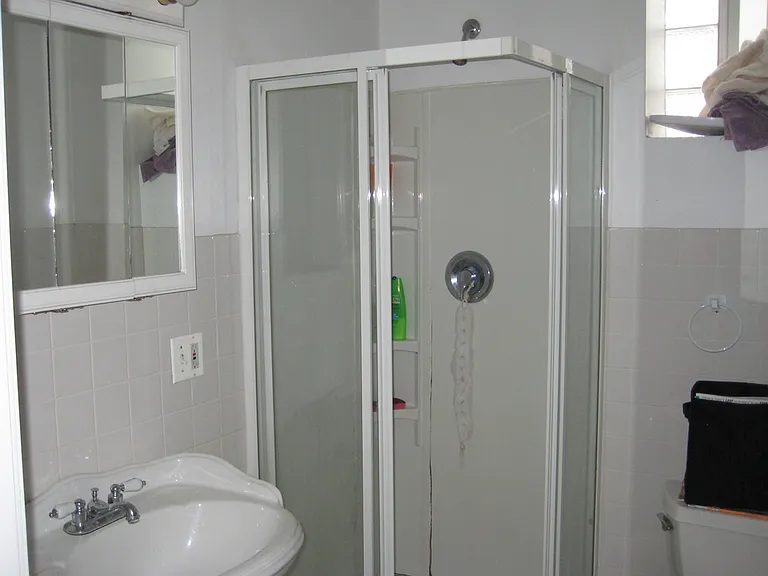 1500 W Chestnut St #1 — Photo 4
